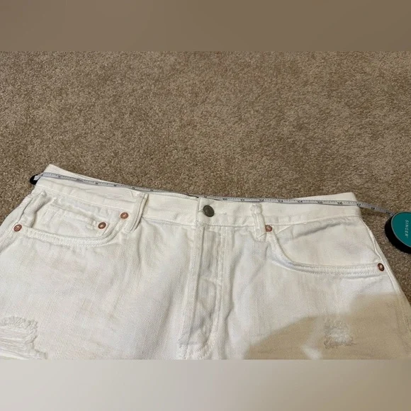 Free People We The Free Loving Good Vibrations Distressed Denim Shorts White - Picture 7 of 12